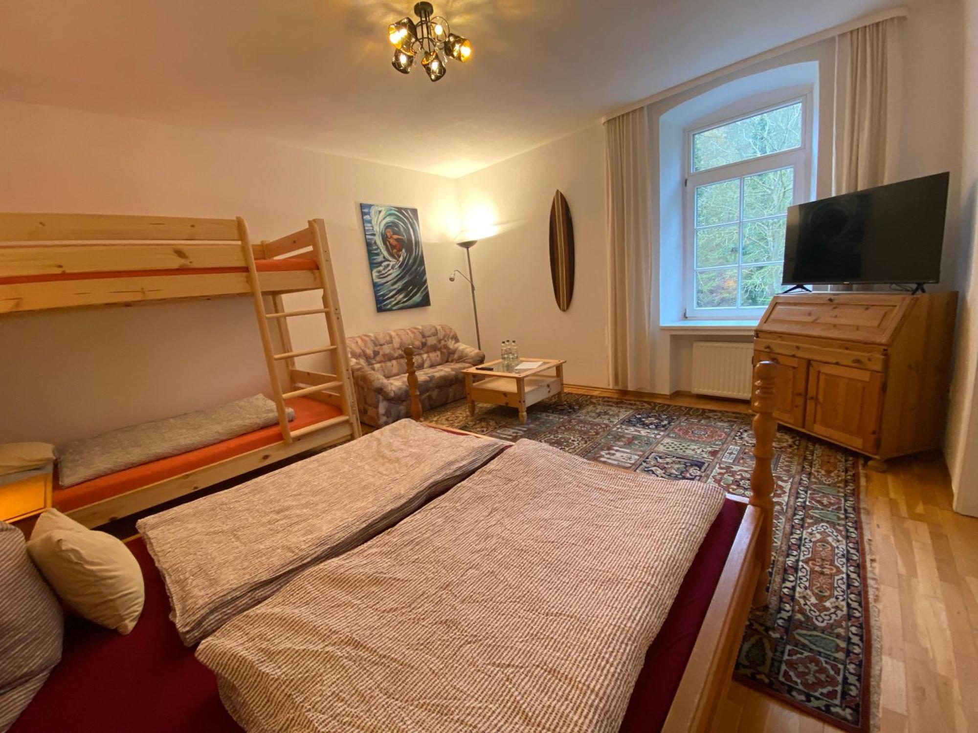 Felsenmuehle Neuleiningen Bed & Breakfast Exterior foto